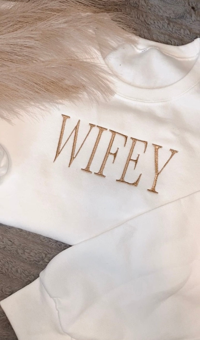 Wifey | Engaged AF Crewneck